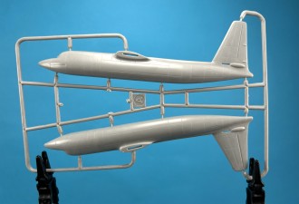 Scale model  Fokker C-31A ("Golden Knights" parachute team)